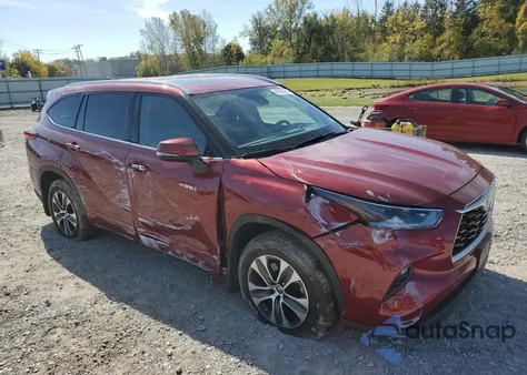 2021 Toyota Highlander Hybrid Xle из США, поврежденный, VIN 5TDGBRCH6MS535836